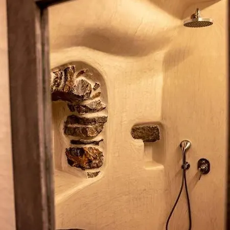 Mikro.kastro Kalotaritissa In Chora Apartamento