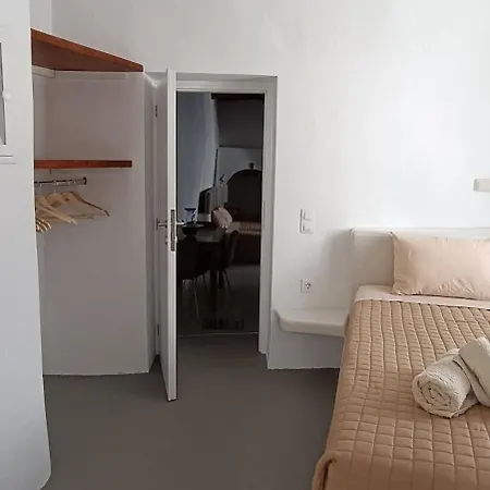 Mikro.kastro Kalotaritissa In Chora Apartamento *