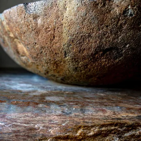 Mikro.kastro Kalotaritissa In Chora