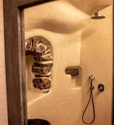 Mikro.kastro Kalotaritissa In Chora Апартаменты